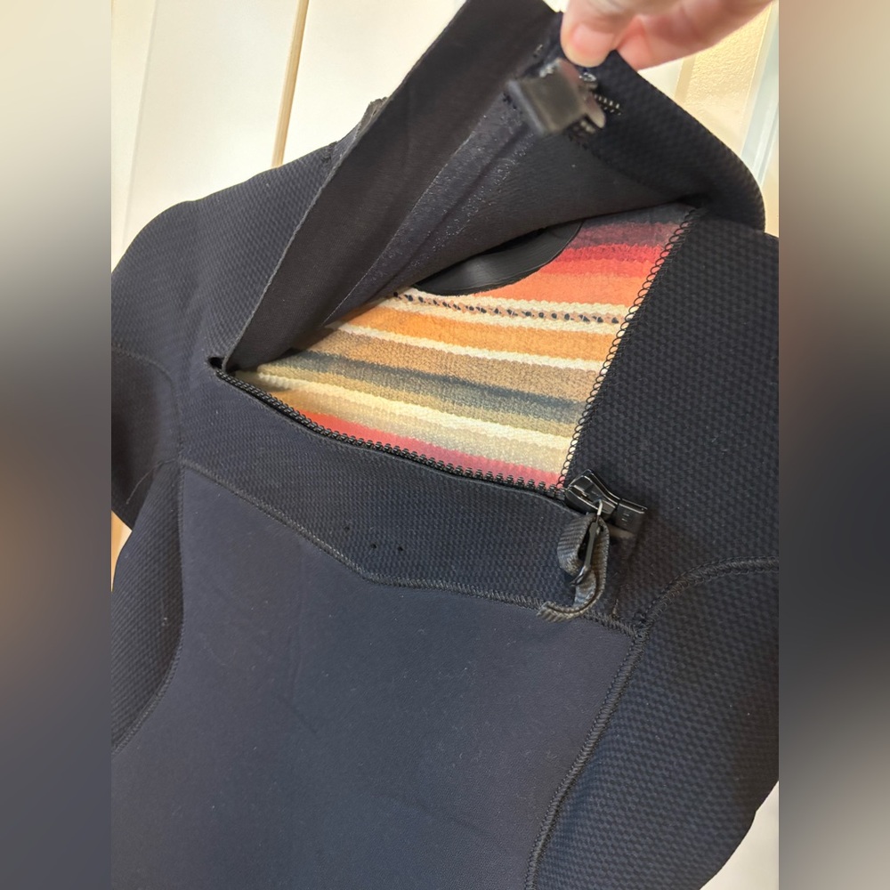 Billabong Wmns 4/3 Furnace Comp Series Chest Zip Wetsuit in Serape color Size 6 - Picture 7 of 10